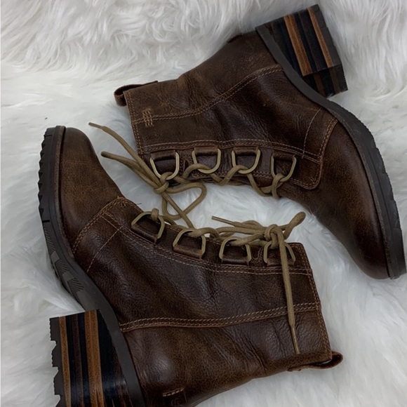 Sorel Addington Lace Up Heel Boots - Picture 3 of 12